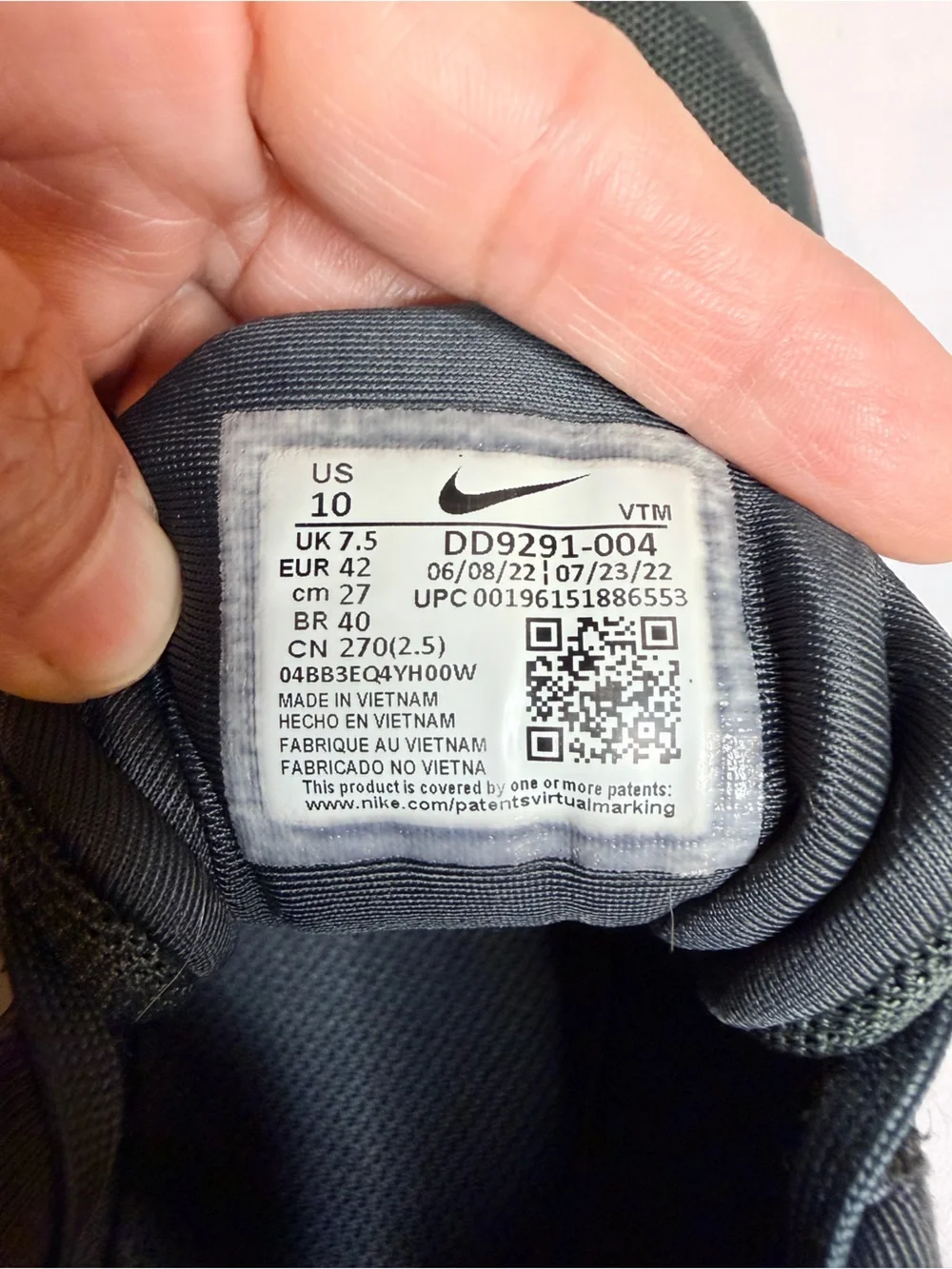 Nike quest women